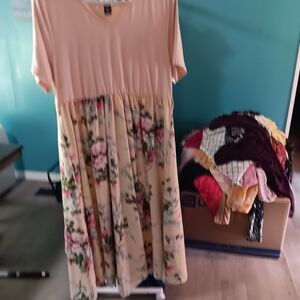 SHEIN Peach and Floral Midi Dress With Matching Belt NWOT